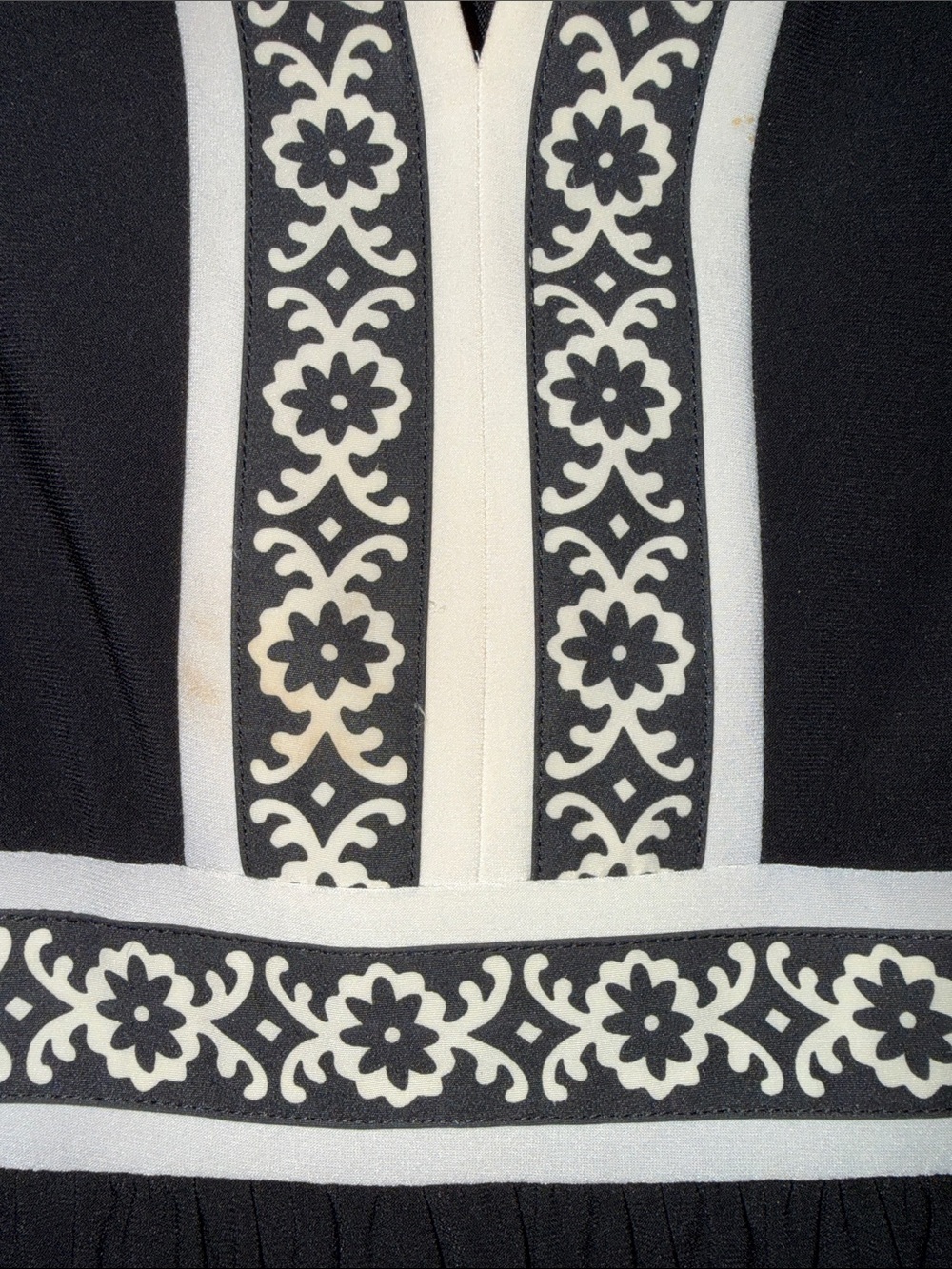 Jessica Howard Black Midi Dress with White Embroidered Trim - Picture 5 of 8
